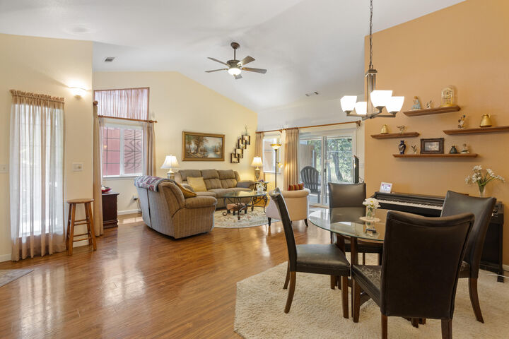 Property Photo:  282 Buckhorn Walk  CA 96003 