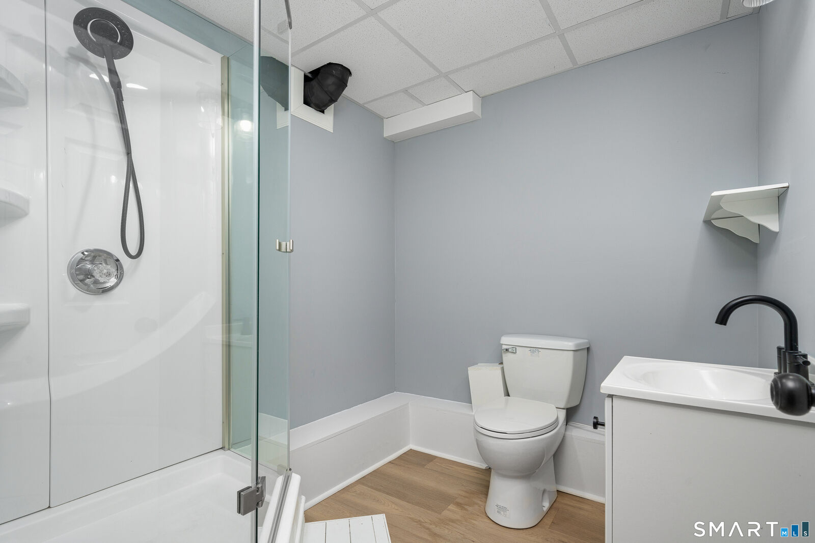 Property Photo: 66 Sachem Drive CT 06457