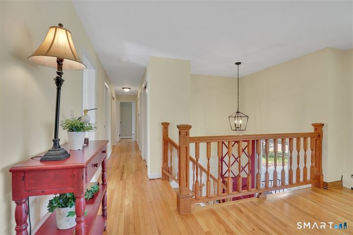 Property Photo:  35 Parkwood Drive  CT 06118 