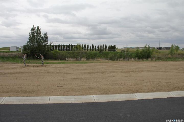 Property Photo:  1100 Aaron Drive  SK S0G 3Z0 