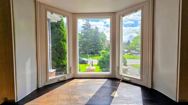 Property Photo: 47 Dromore Crescent ON M2R 2H4