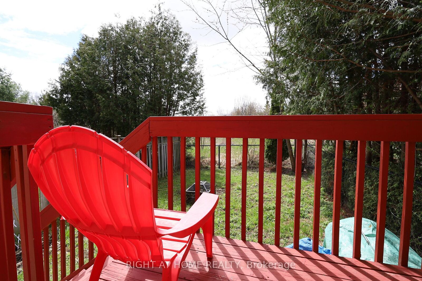 Property Photo: 82 Colesbrook Road ON L4S 2G5