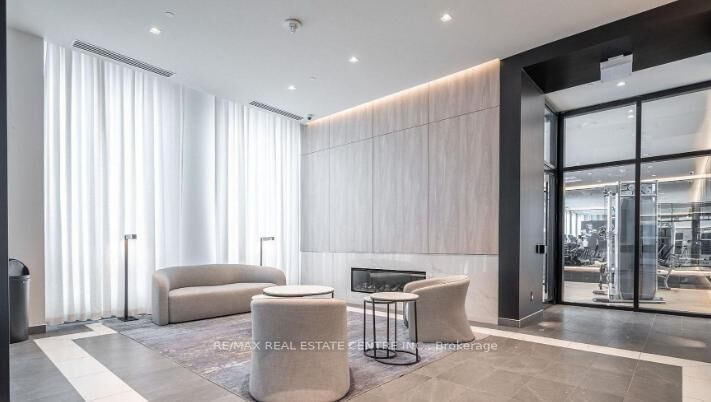 Property Photo: 1 Jarvis Street 1412 ON L8R 3J2
