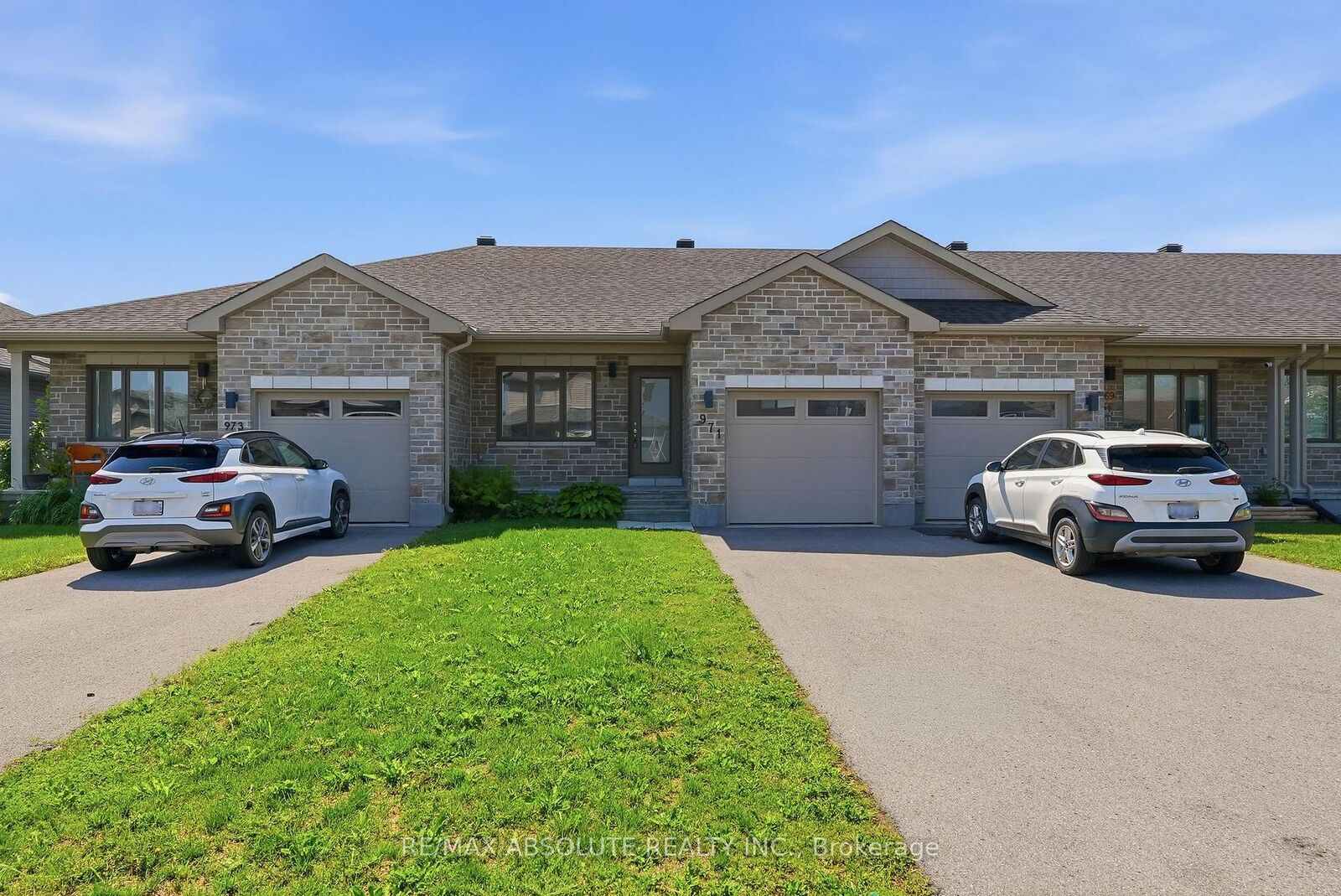 Property Photo:  971 Leishman Drive  ON K0A 1A0 