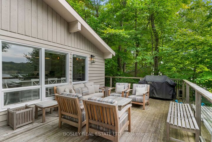 Property Photo: 152 Farlain Lake Road E Cottage ON L9M 0B5