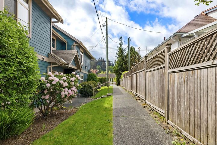 Property Photo: 2951 Oak St #202A BC V0R 1K0