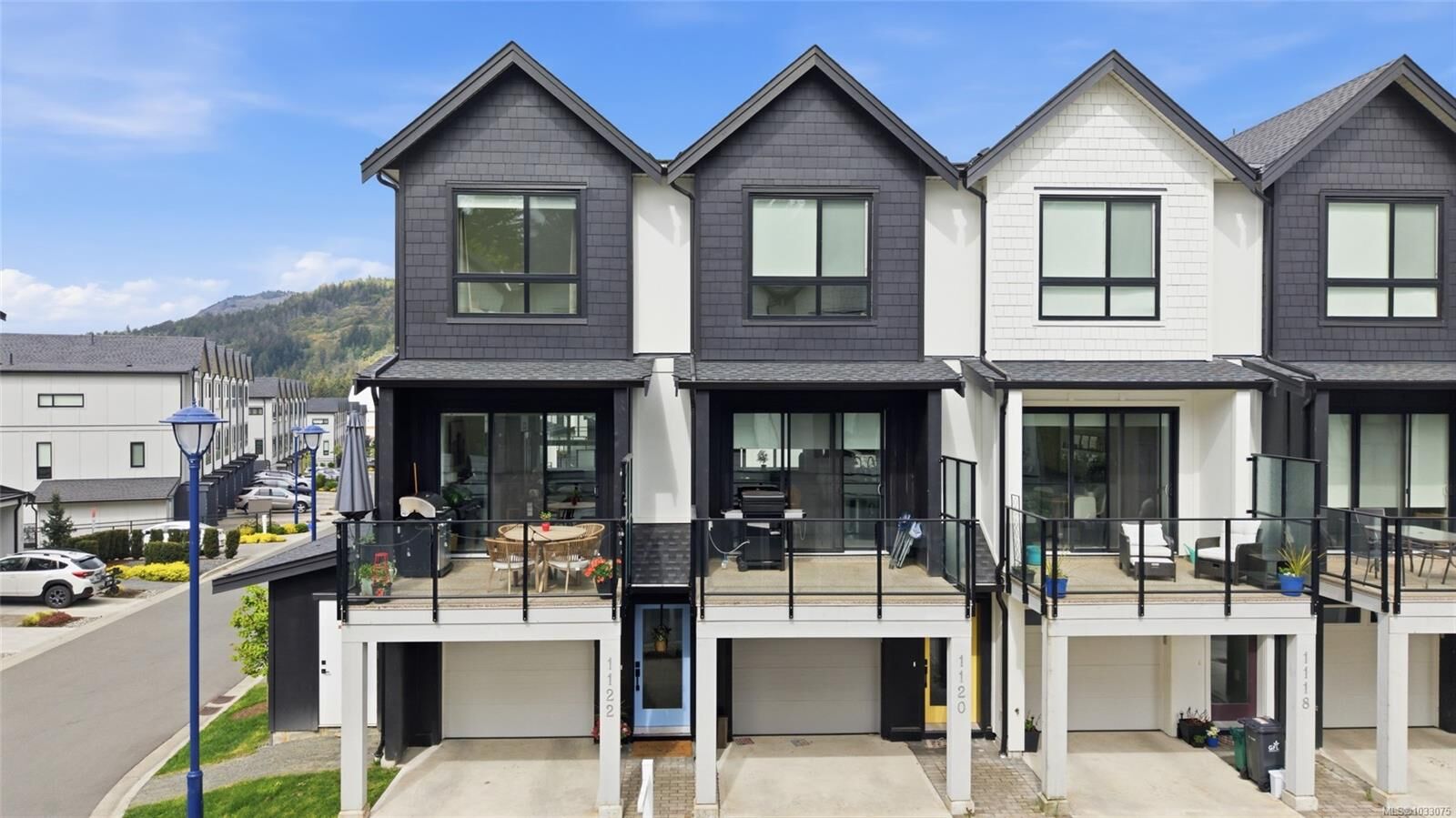 Property Photo:  1122 Pullman Close  BC V9B 6Z1 