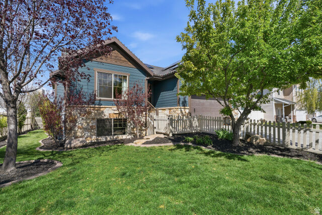 Property Photo:  2058 S 150 E  UT 84032 