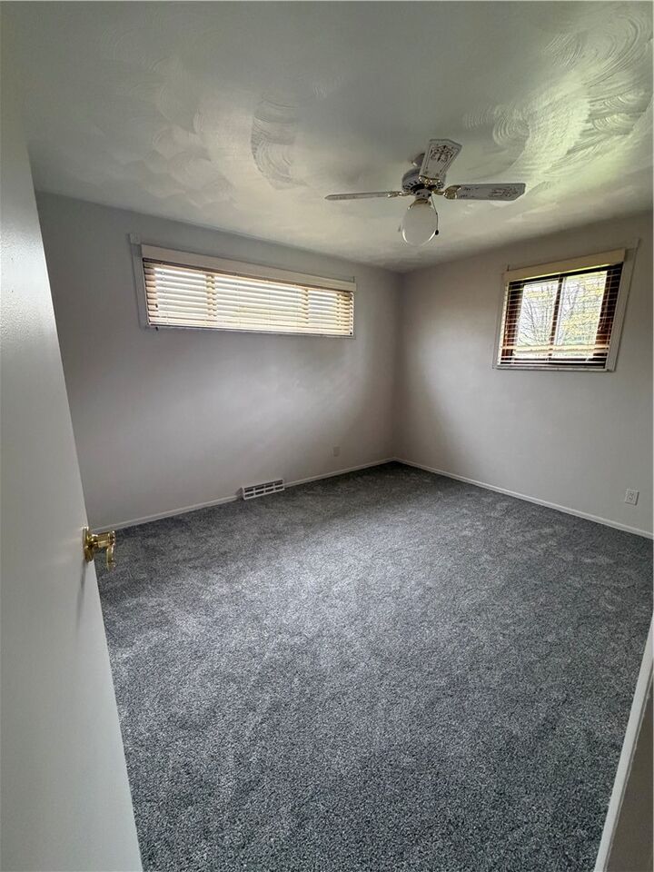 Property Photo:  1210 Doris St  PA 16101 