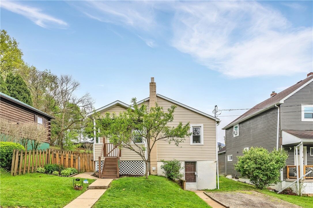 Property Photo:  337 1st Avenue  PA 15641 
