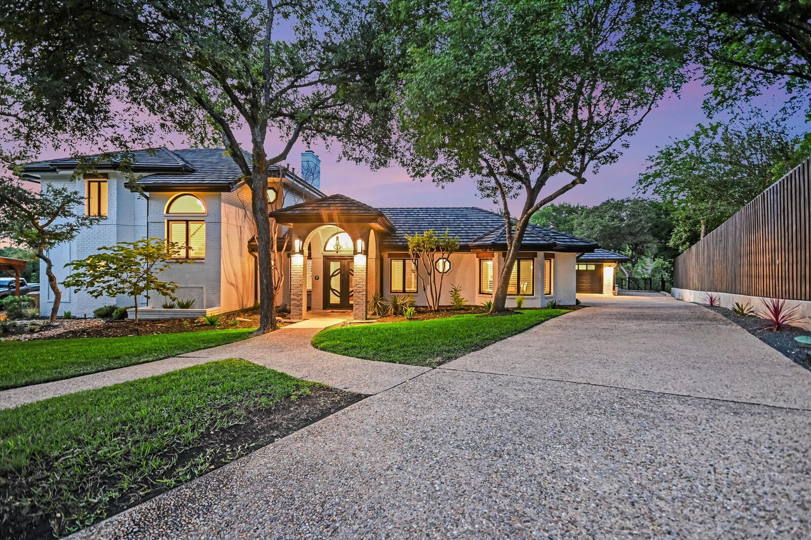 Property Photo:  10202 Lockerbie Court  TX 78750 