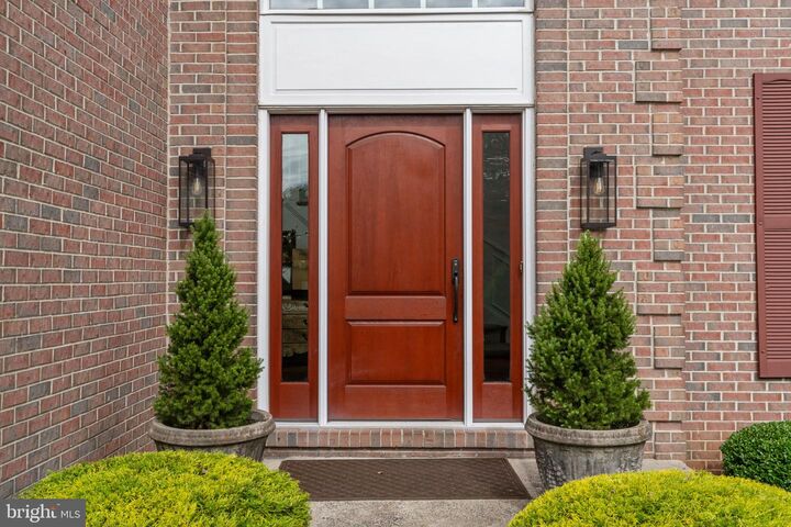 Property Photo:  53 Alexanders Court  PA 18940 
