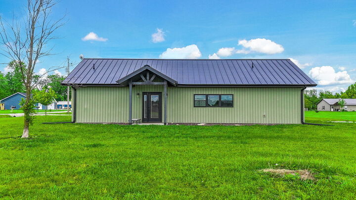 Property Photo:  5 Suzanne Ct  MO 65243 
