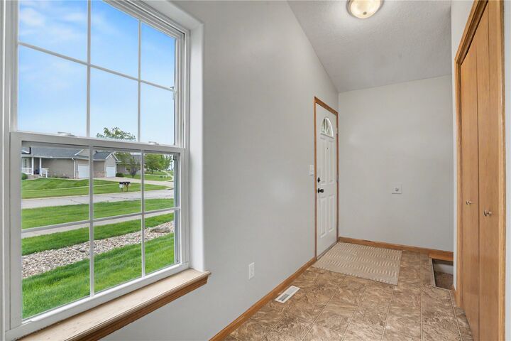 Property Photo:  246 Whirlaway Lane  IA 52228 