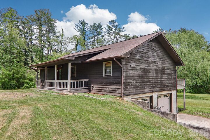 Property Photo:  48 Chambers View Drive  NC 28721 