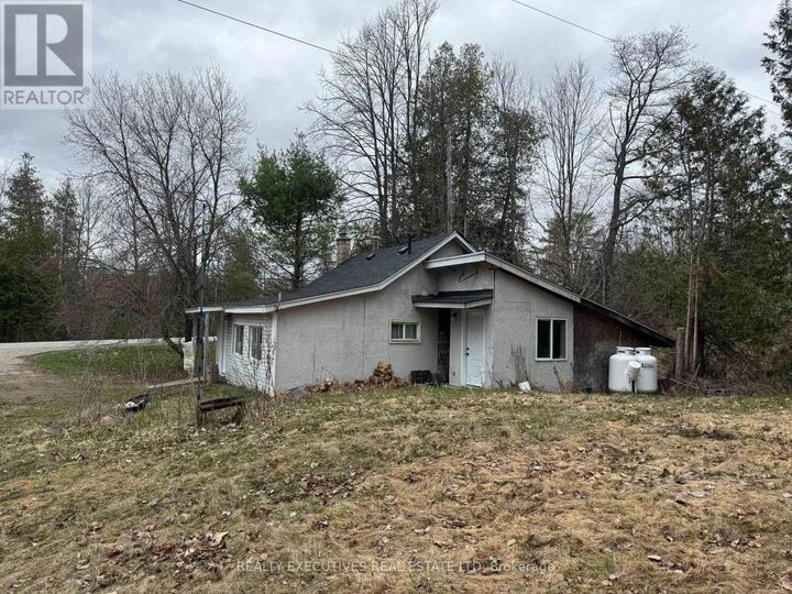 Property Photo: 10146 509 Road North ON K0H 2J0