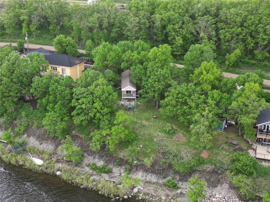 Property Photo:  9218 Oak Drive  MB R0K 0Y0 