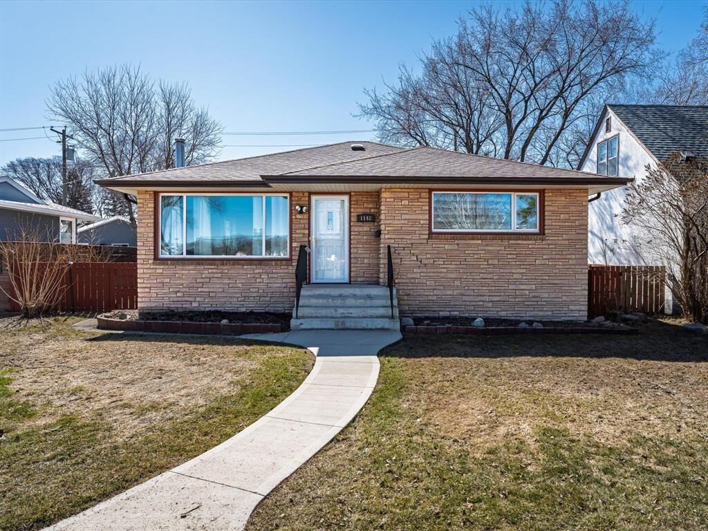Property Photo:  1148 Warsaw Avenue  MB R3M 1E7 