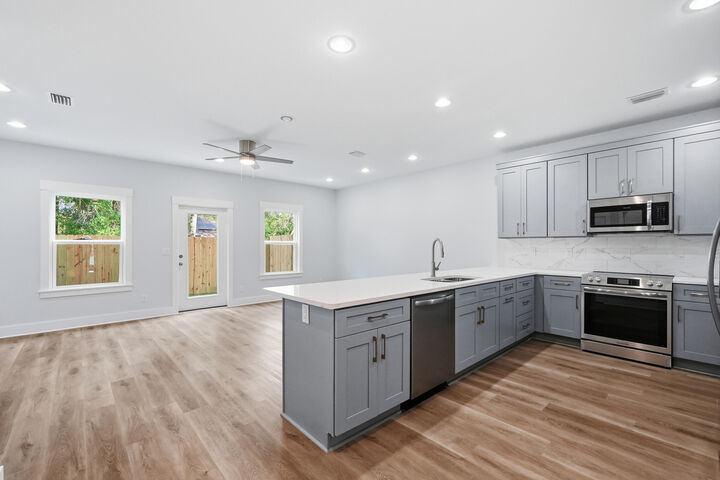 Property Photo: 704 Ferguson Drive 4 FL 32547