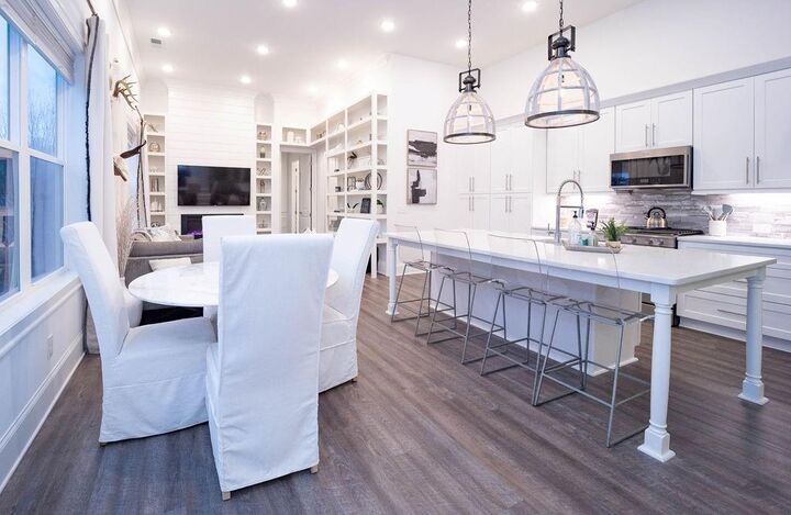 Property Photo: 170 Fowler Street 200 GA 30188