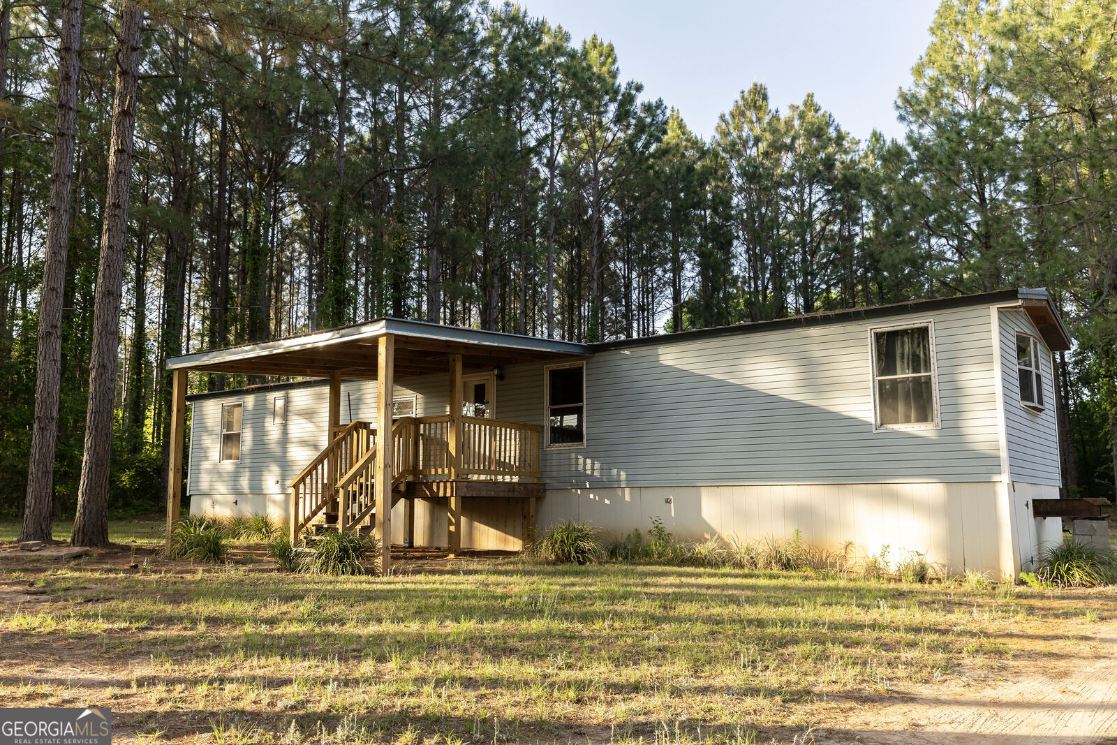 Property Photo:  1541 Landing Circle  GA 31027 