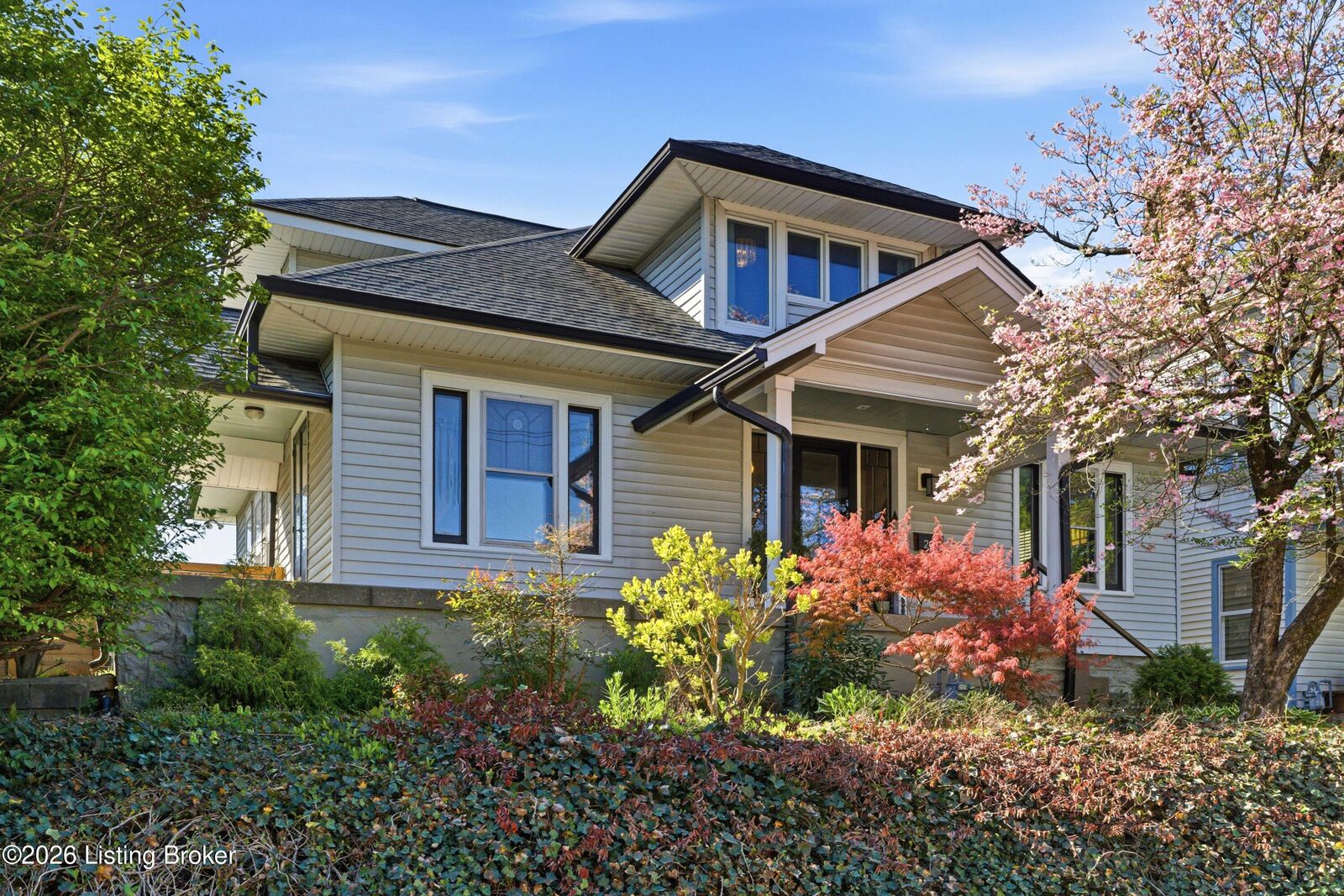 Property Photo:  2030 Midland Ave  KY 40204 
