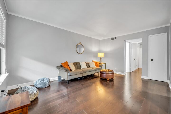 Property Photo:  606 Marshall Street A29  TX 77006 