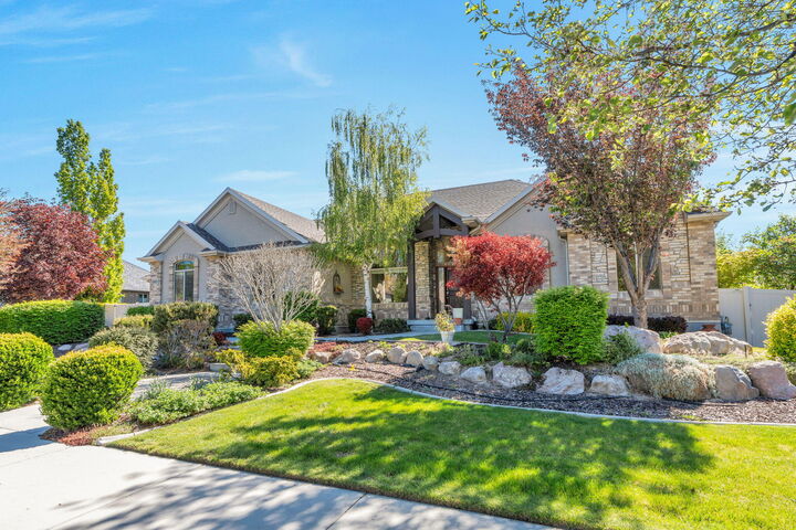 Property Photo:  10927 Scotty Dr  UT 84095 