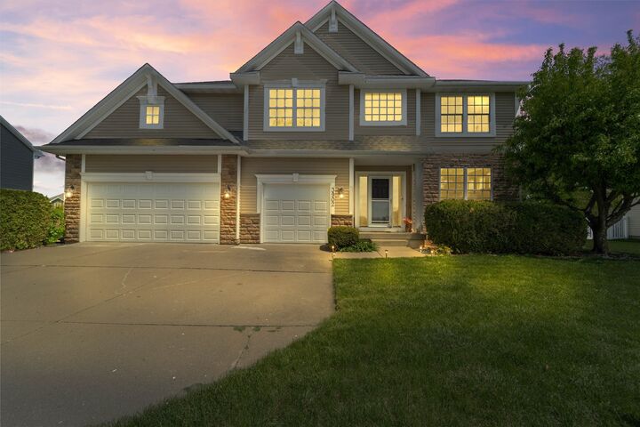 Property Photo:  3902 Valley View Road  IA 50010 