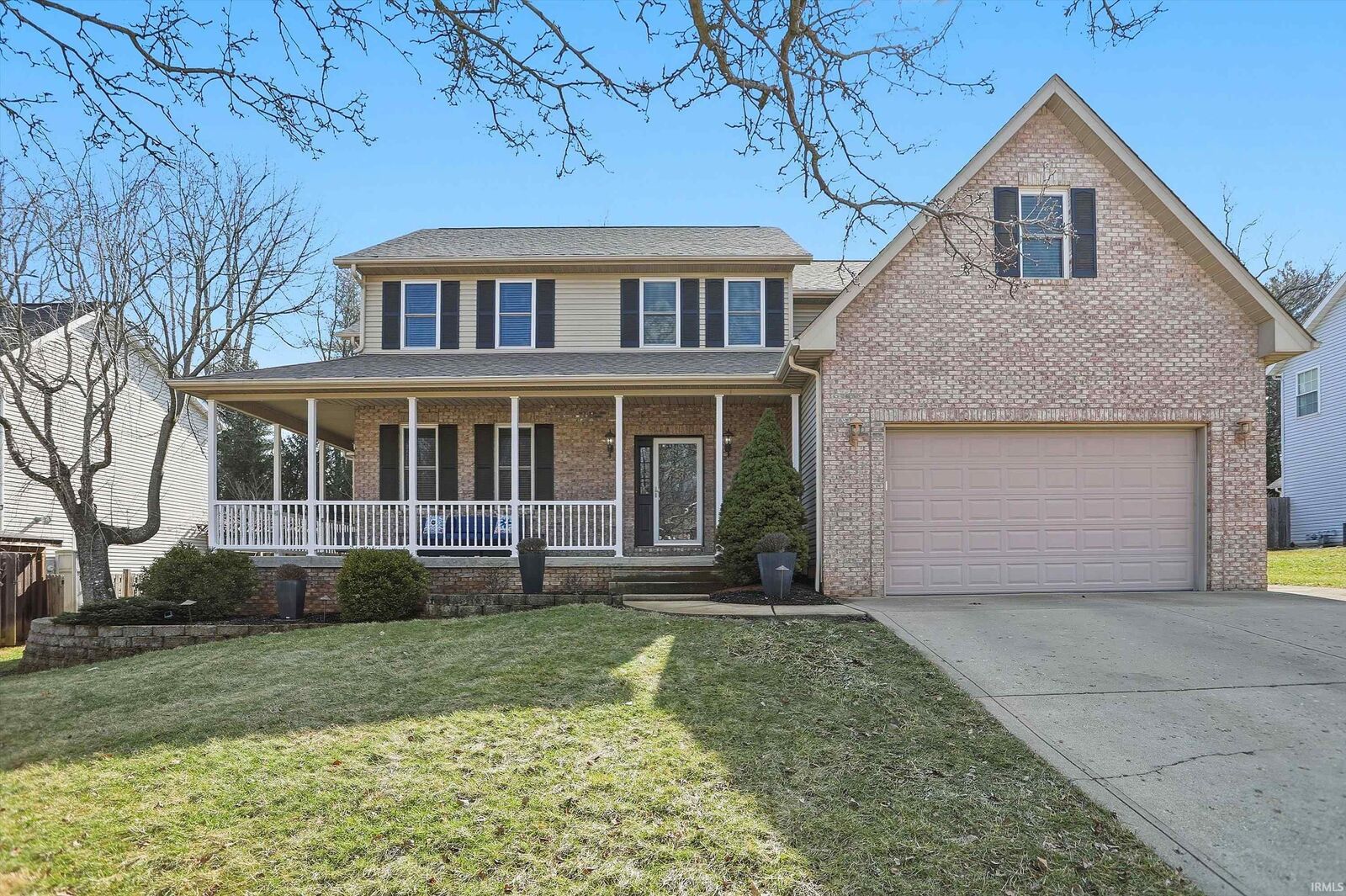 Property Photo: 1186 E Winners Circle IN 47401