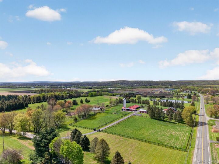 Property Photo:  285 Maple Avenue  NY 10924 