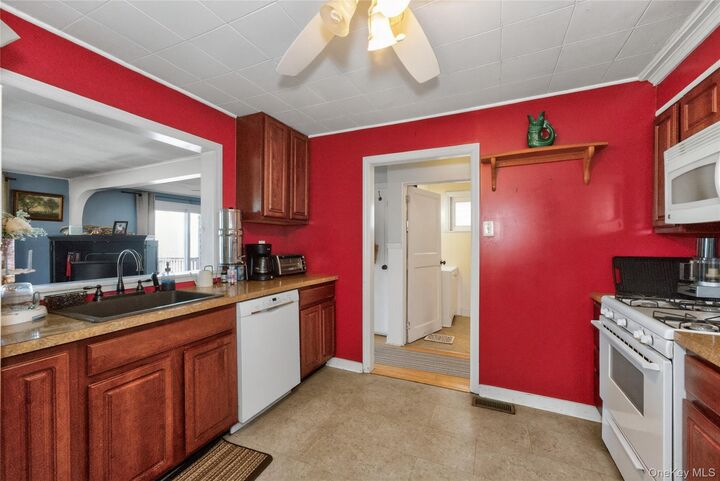 Property Photo:  19 Samstag Avenue  NY 10562 