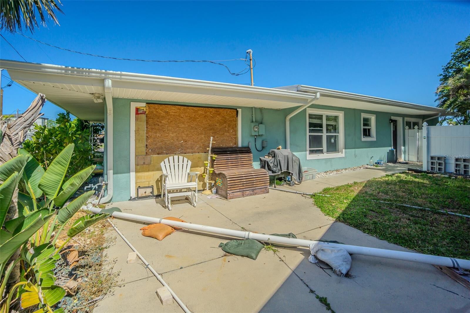 Property Photo: 16101 4th Street E FL 33708