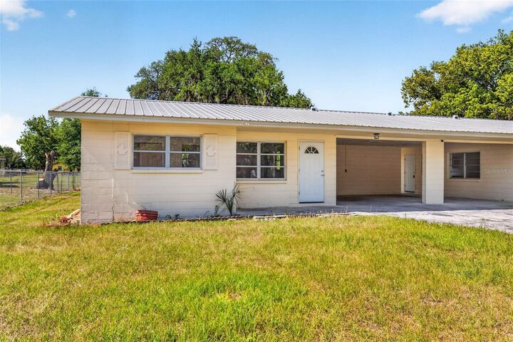 Property Photo:  34816 Evergreen Way  FL 33523 