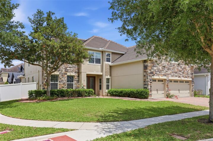 Property Photo: 10319 Lavande Drive FL 32836