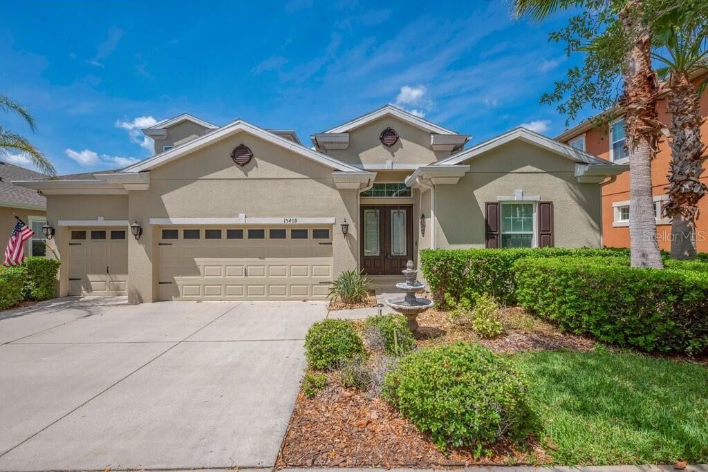 Property Photo:  15409 Starling Crossing Drive  FL 33547 