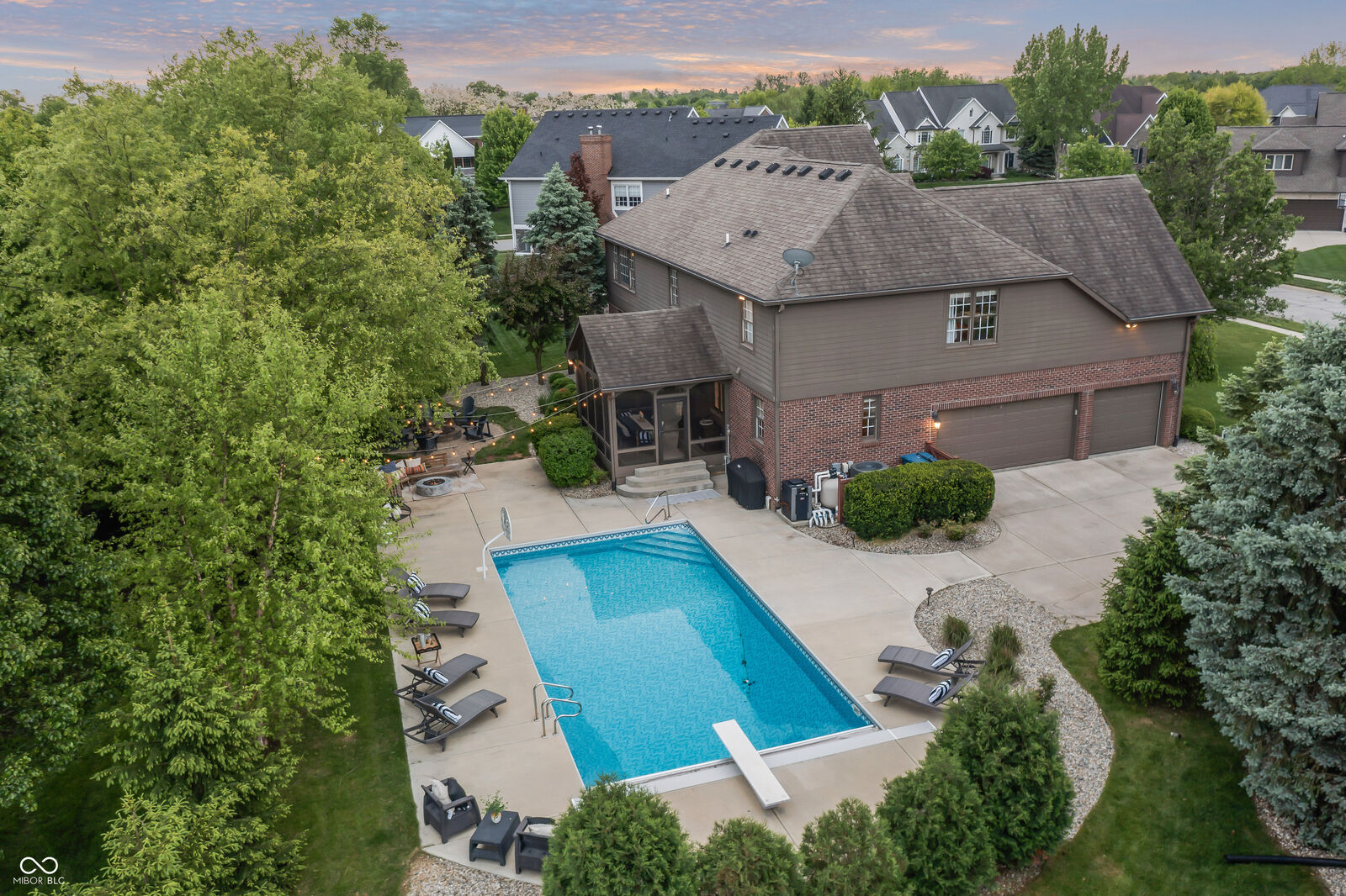 Property Photo: 10736 Kemp Court IN 46040