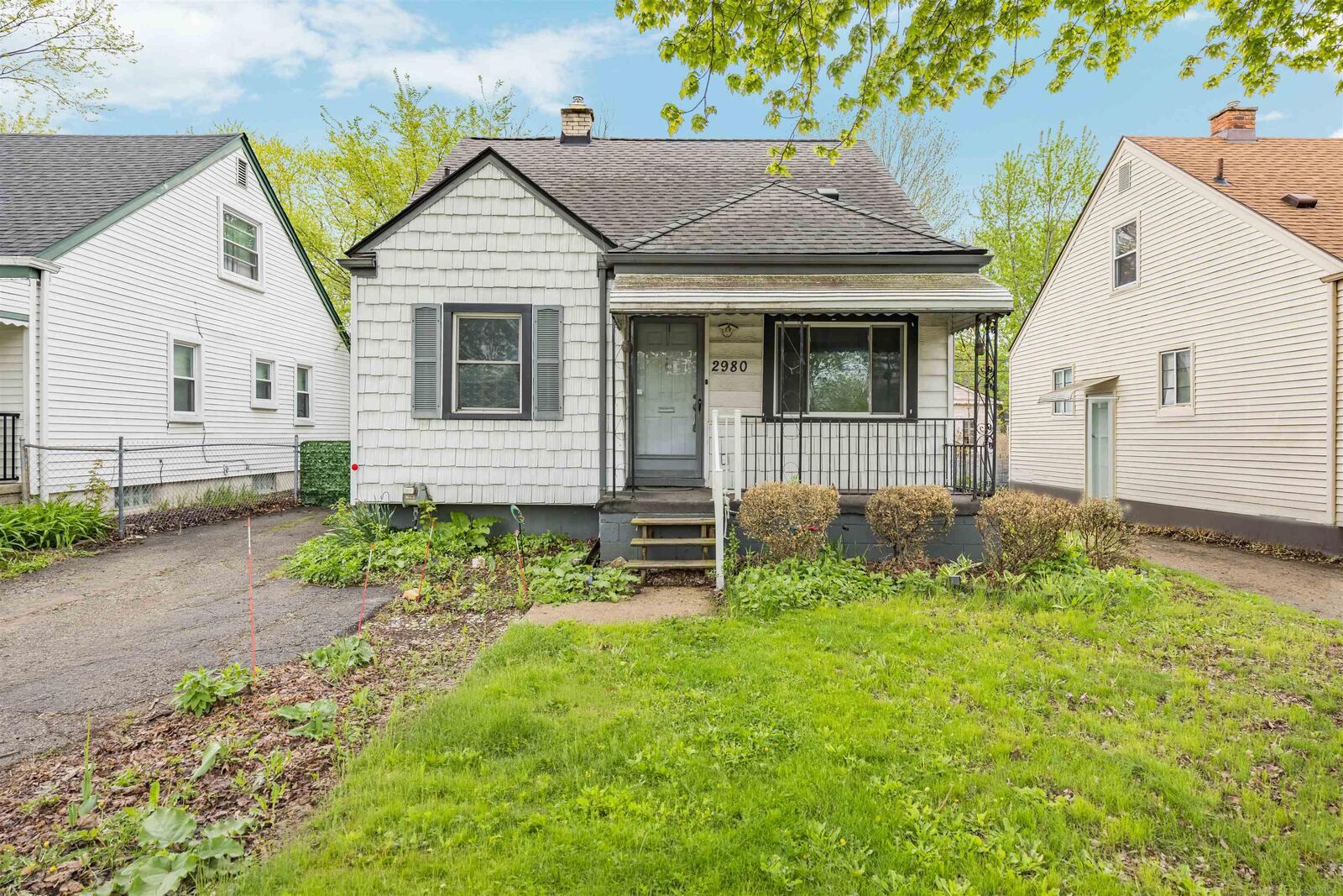Property Photo:  2980 Greenfield Road  MI 48072 