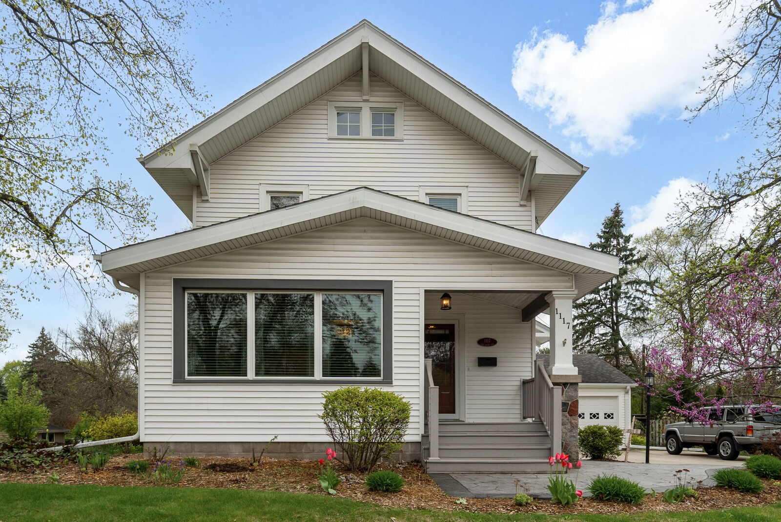 Property Photo:  1115 E Racine Ave  WI 53186 