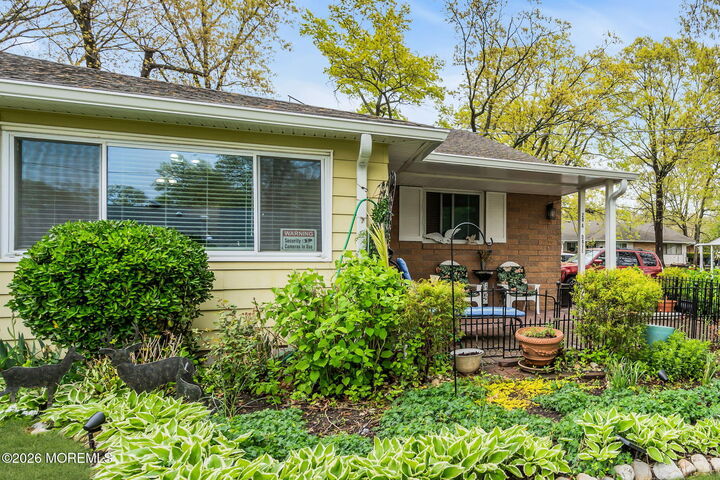 Property Photo:  20 Dove Street  NJ 08759 
