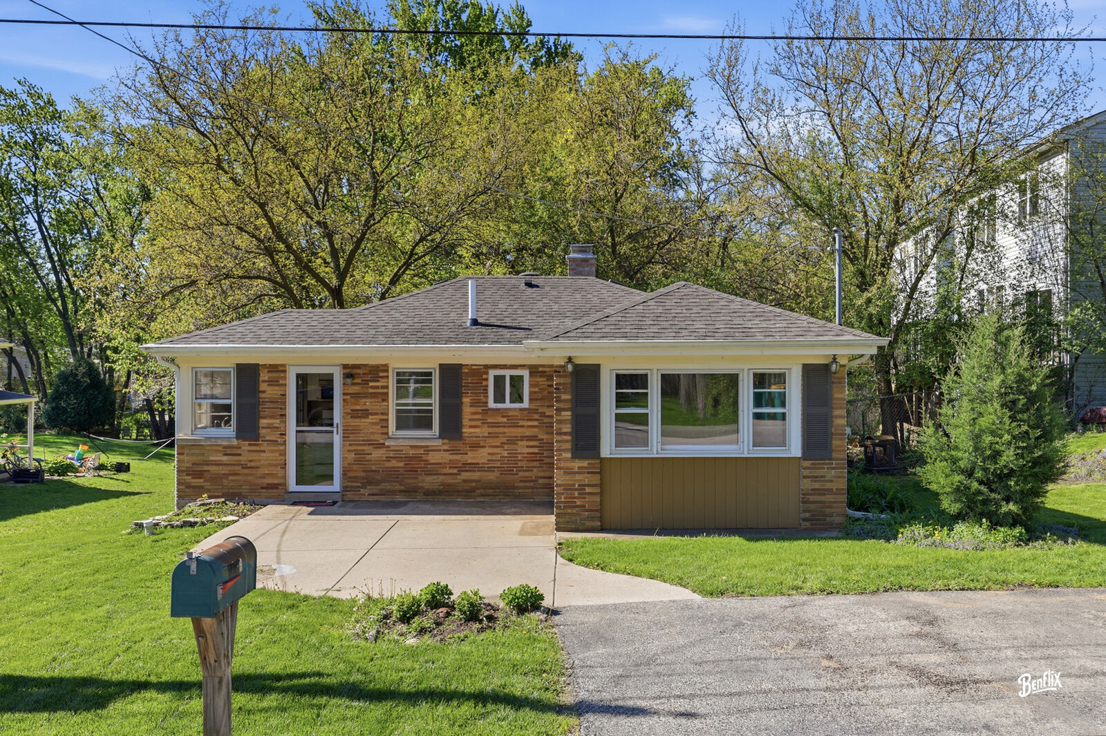 Property Photo:  21365 W Ridge Road  IL 60047 
