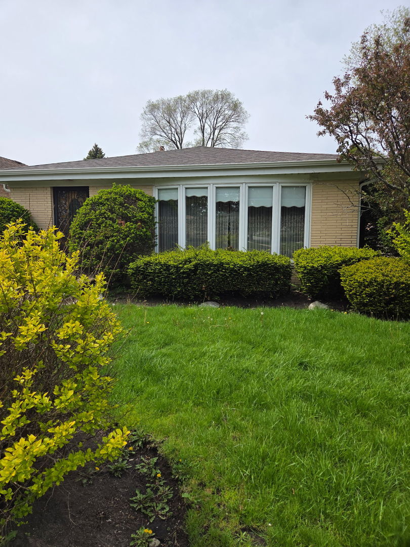 Property Photo:  8662 N Merrill Street  IL 60714 