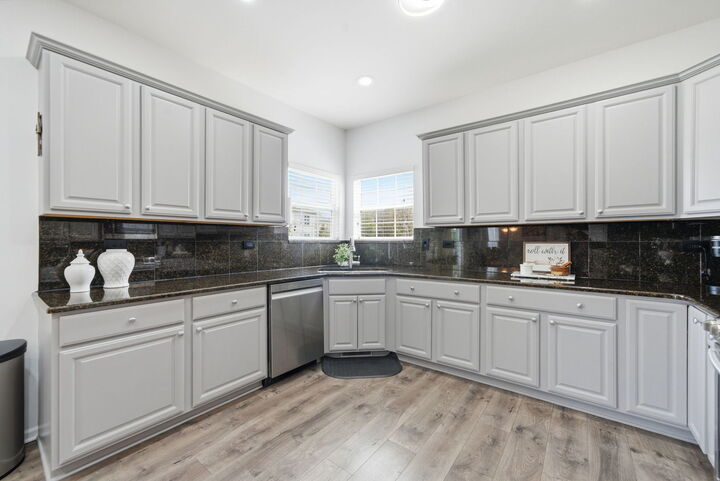 Property Photo:  109 Valencia Parkway  IL 60136 