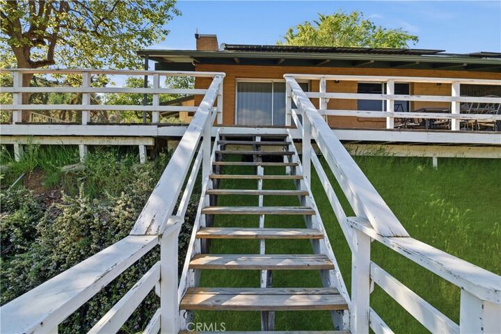 Property Photo:  33295 Globe Dr  CA 93265 
