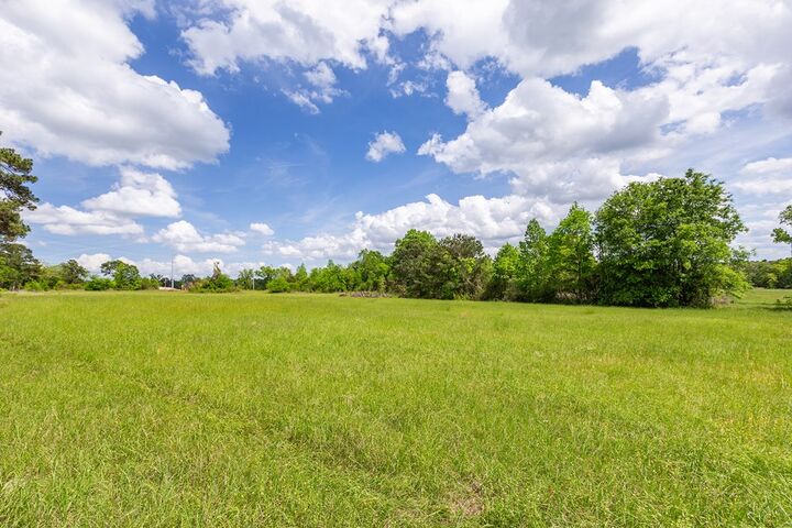 Property Photo:  247 McCarty Road  TX 75904 