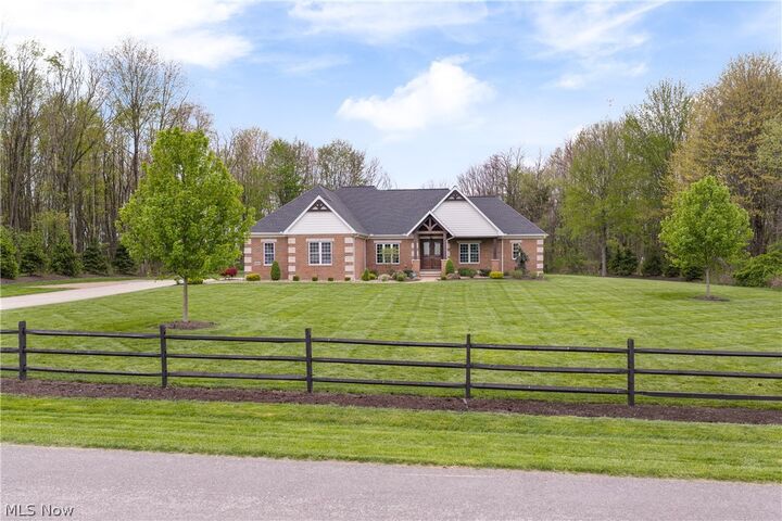 Property Photo:  8622 Hunters Ridge Run  OH 44281 