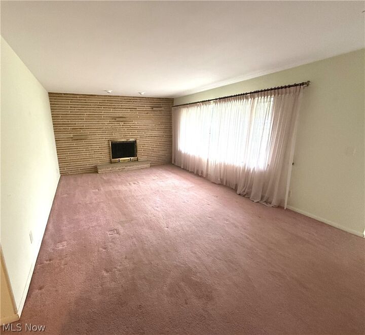 Property Photo:  1952 Dodge Drive NW  OH 44485 
