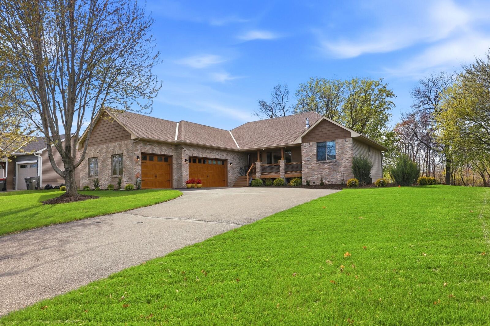 Property Photo:  22605 Zion Parkway NW  MN 55005 