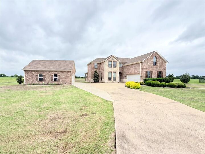 Property Photo:  308 Red Buoy Cove  TX 75407 