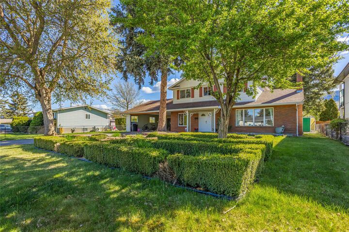Property Photo: 1525 Friesen Road BC V1X 4X7